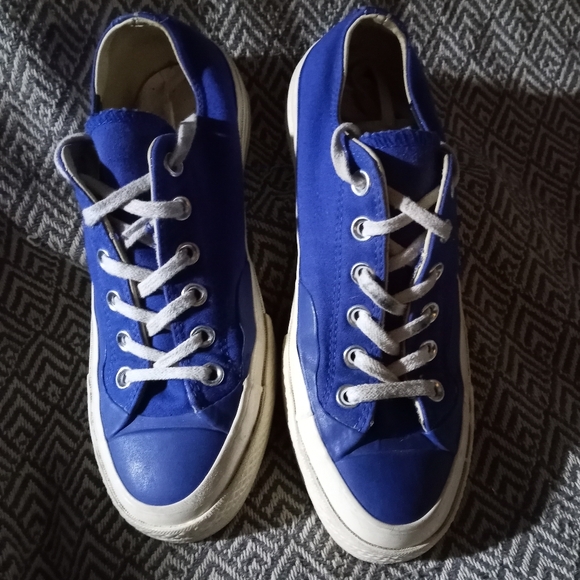 Converse Blue and White Sneakers - Picture 8 of 13